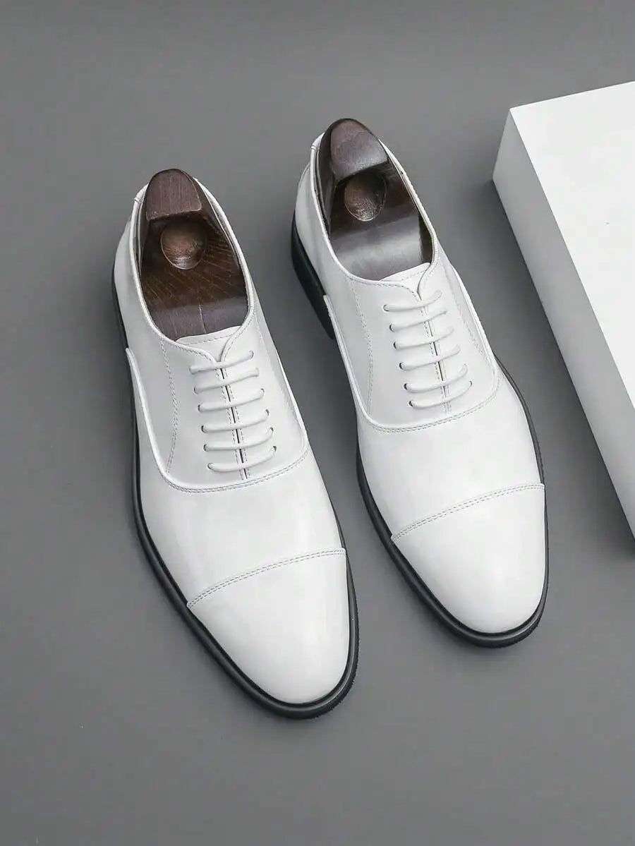 2026 New Men's White Red Sole Patent Leather Shoes, British style oxford derby brogues for groom wedding business formal party